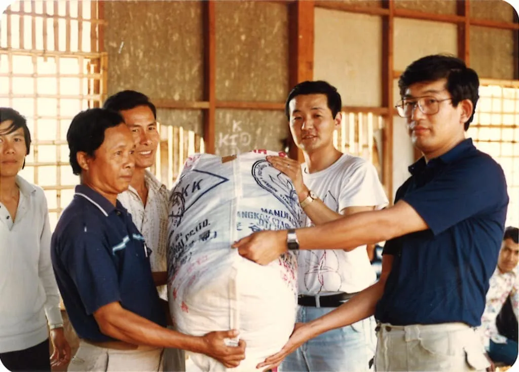 1984 Delivering aid supplies to Laotian refugees
