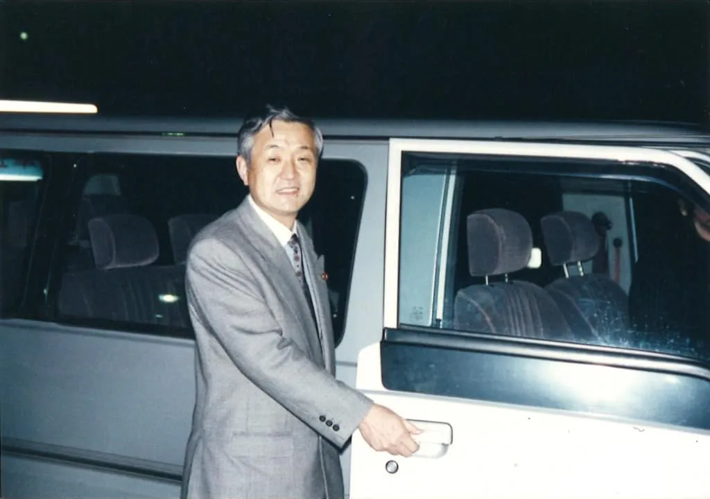 1996 First day at the Diet, driving his own station wagon