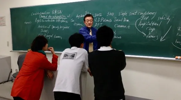 Giving a lecture at Yokohama National University